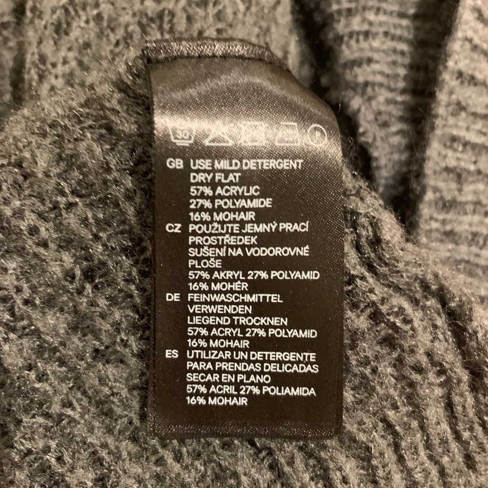Grey wrap - Picture 3 of 4